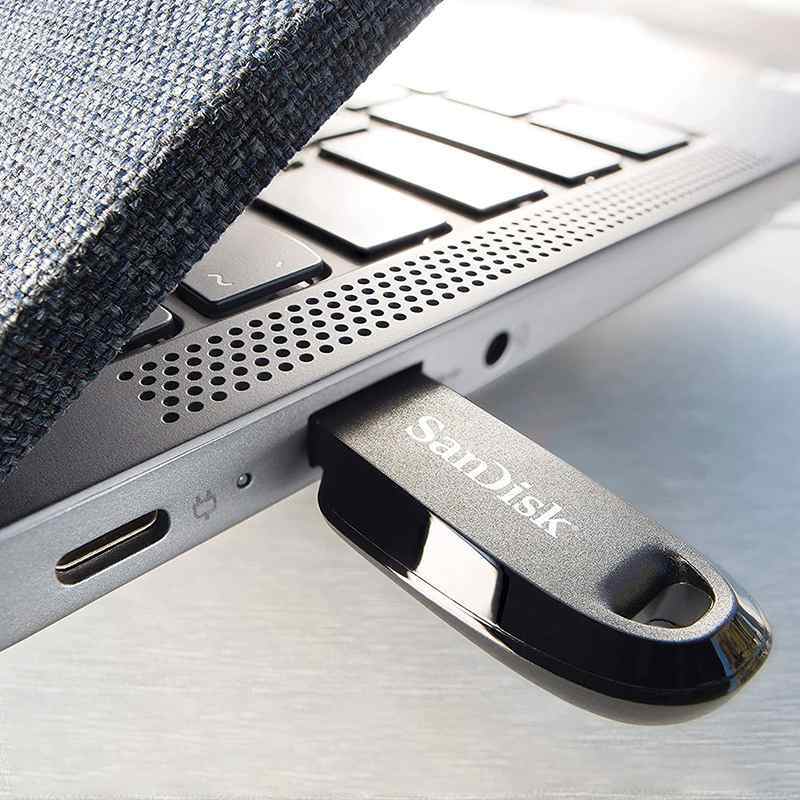 USB flash memorija SanDisk Ultra Curve 3.2 64GB crna